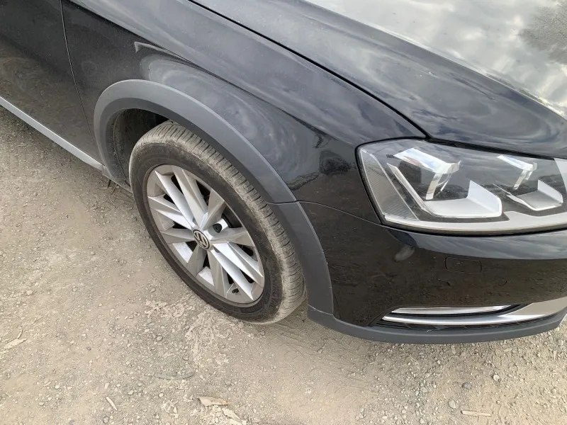 Volkswagen Passat (КАТО НОВА) Image 4