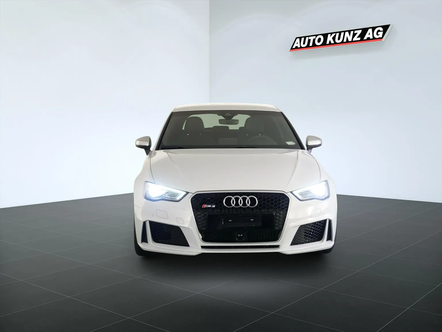 Audi RS3 Sportback 2.5 TSI quattro S-Tronic  Image 3