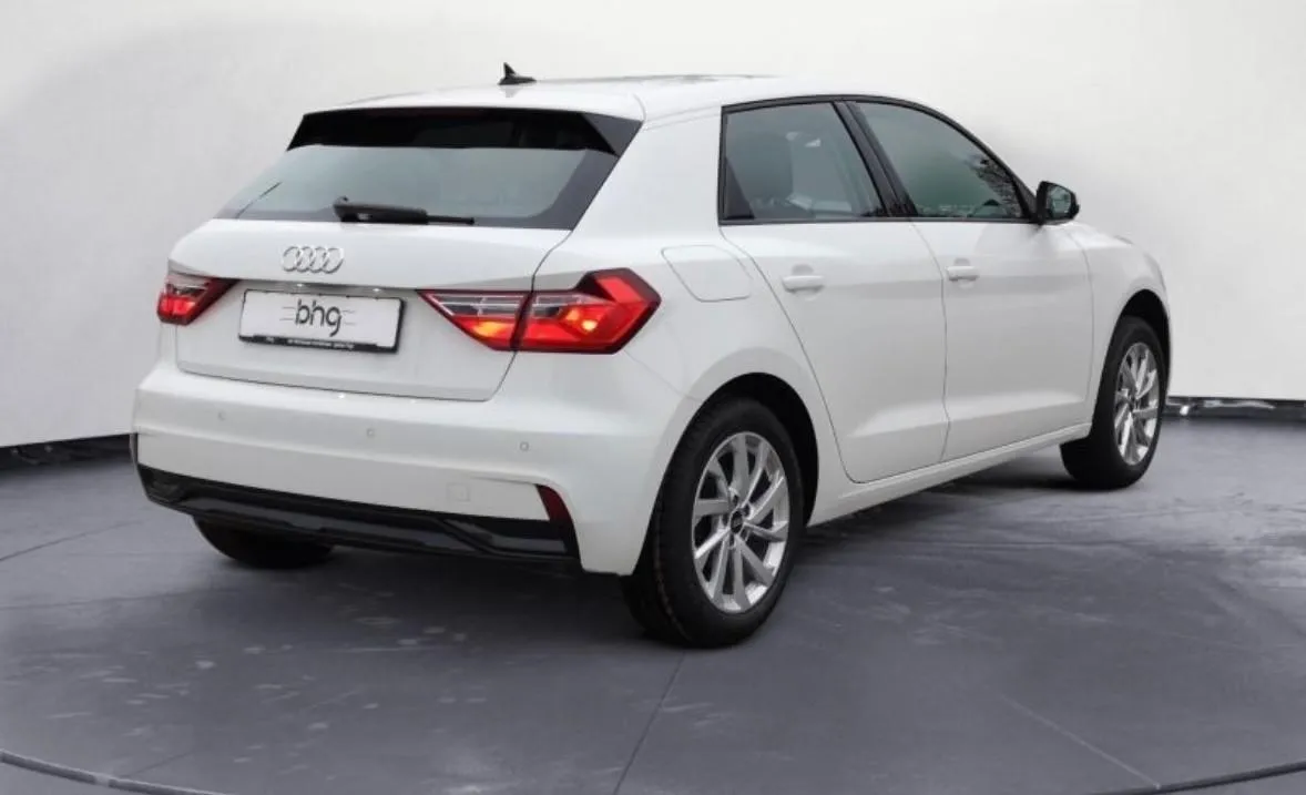 AUDI A1 SPB 25 TFSI Admired Image 5