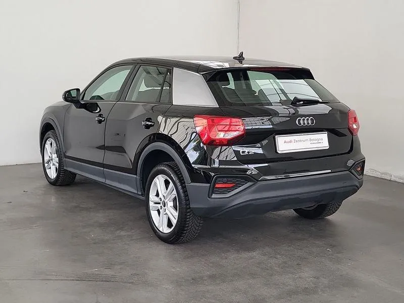 AUDI Q2 30 TDI S tronic Admired Advanced Image 4