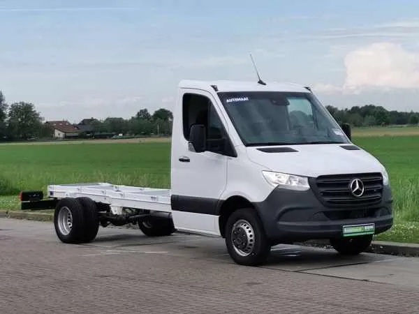 Mercedes-Benz Sprinter 519 CDI 3.0 LTR 6 CYL! Image 4