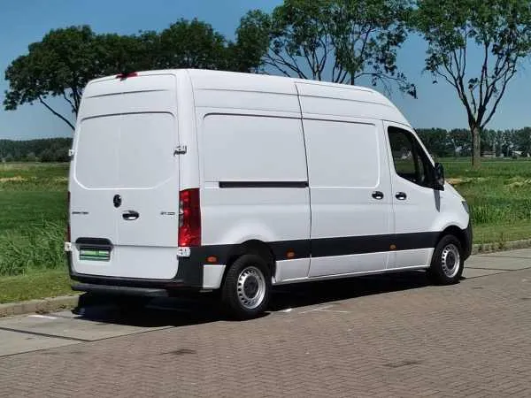 Mercedes-Benz Sprinter 211 CDI L2H2 Mbux! Image 3