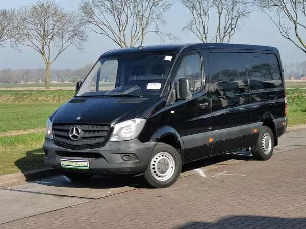 Mercedes-Benz Sprinter 216 CDI Image 2